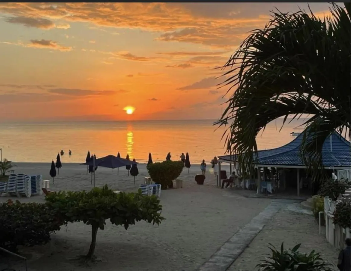 Lägenhet Seacret Studios - Cozy Jamaican Retreat Apts Negril Jamaica